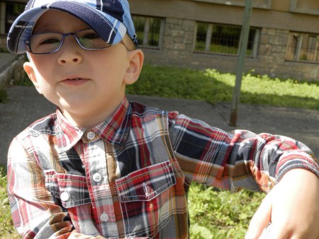 ačal vnímať okolitý svet